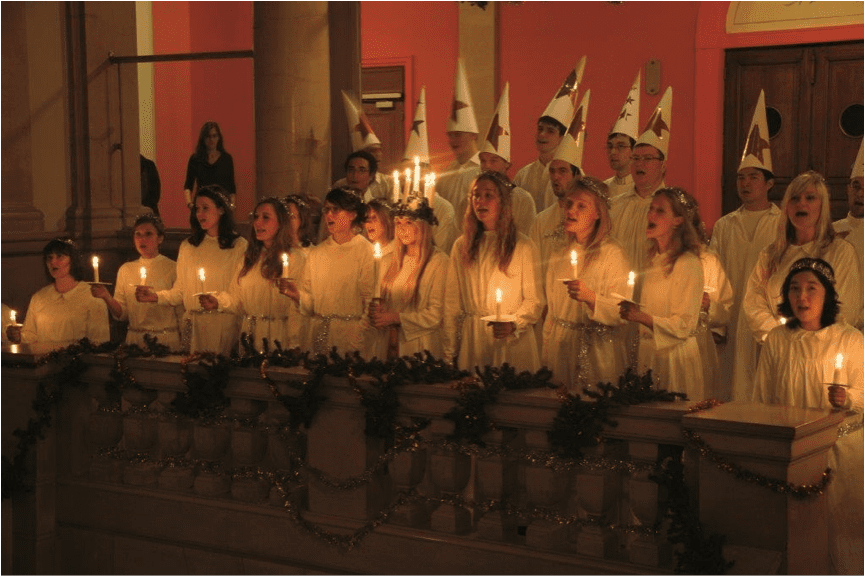 Varmt välkommen fira Lucia med oss måndag 14 december kl.21:00!